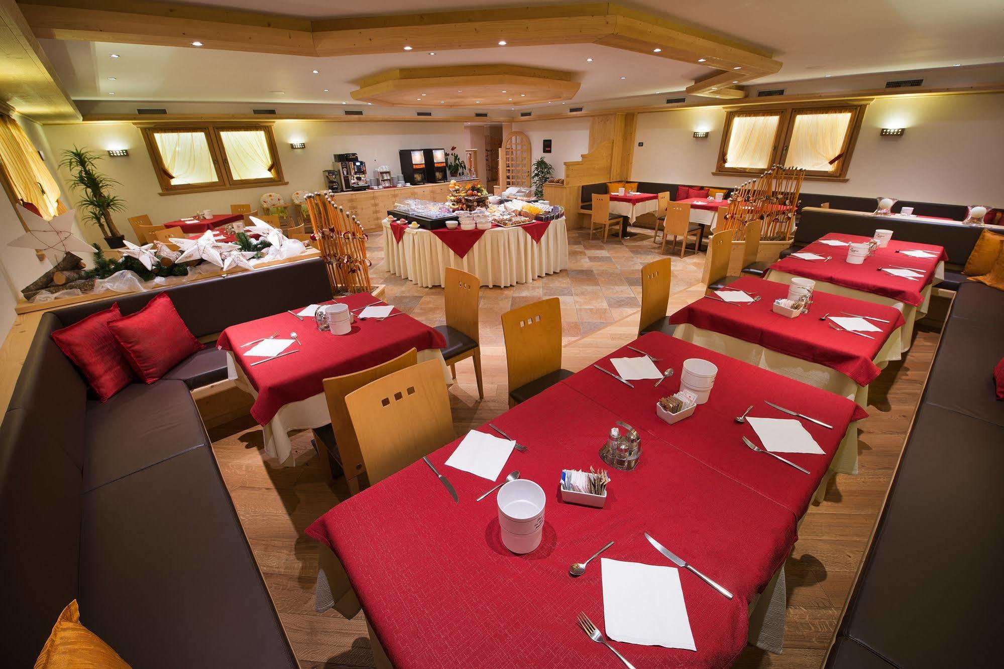 Hotel Meeting Livigno Dış mekan fotoğraf